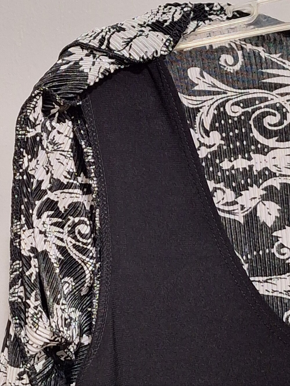 Brittany Black Short Sleeve Black & White Floral Open-Front & Tank Top Size L - Picture 8 of 11